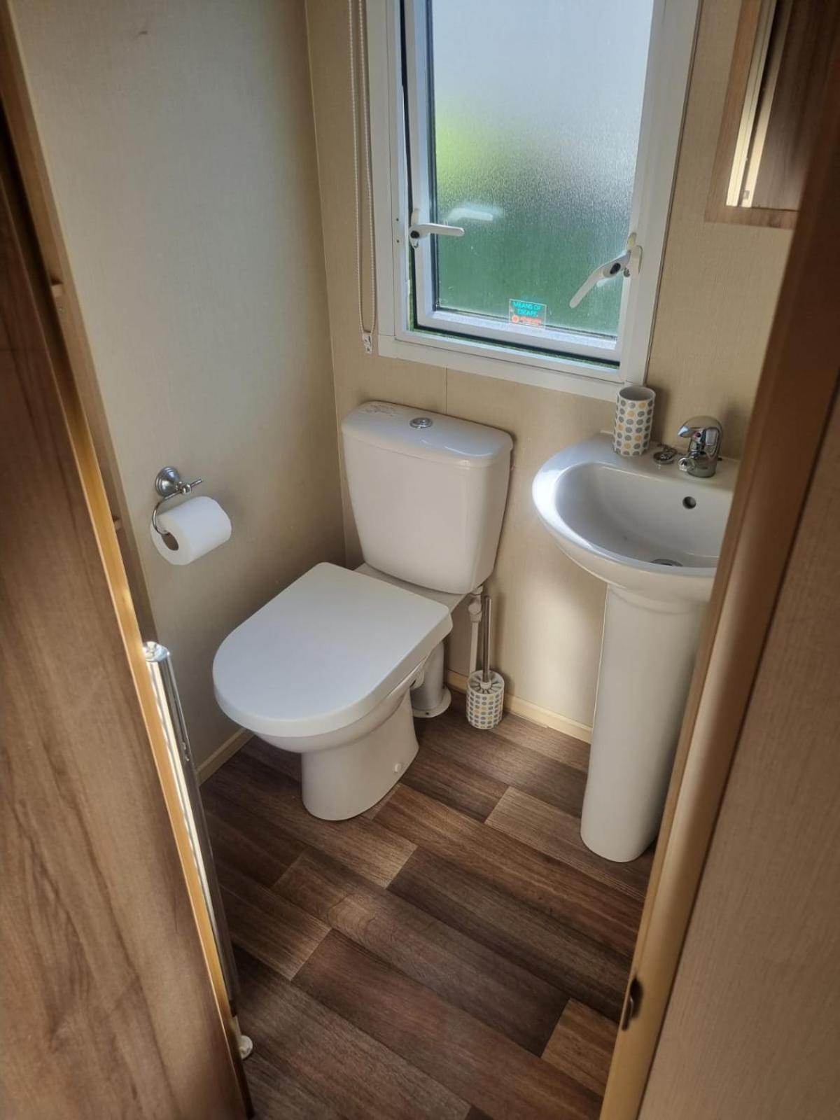 Newquay Bay Porth Caravan - 6 Berth Esterno foto